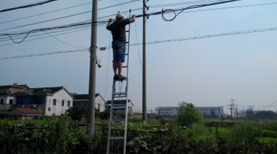 炎炎夏日，苏州联通装维人员奋战在第一线