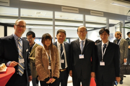陈旭大使出席荷兰生物技术公司迁址仪式