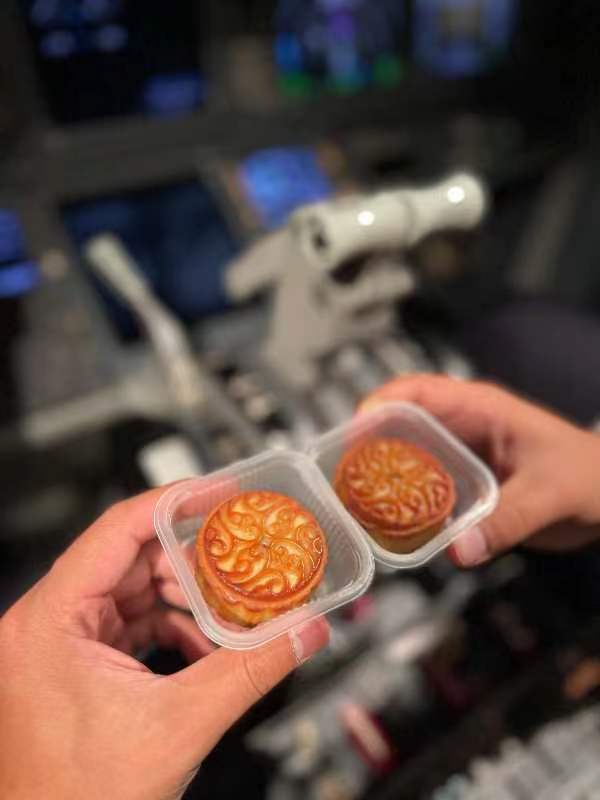 《干了这“月饼”》南航新疆分公司飞行部二分部王涛